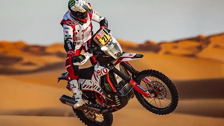 Newest Hero of the Motorcycle Market: Hero Motorcorp’s Lineup Motorcycle rider, male on full gear, performing tricks on the desert