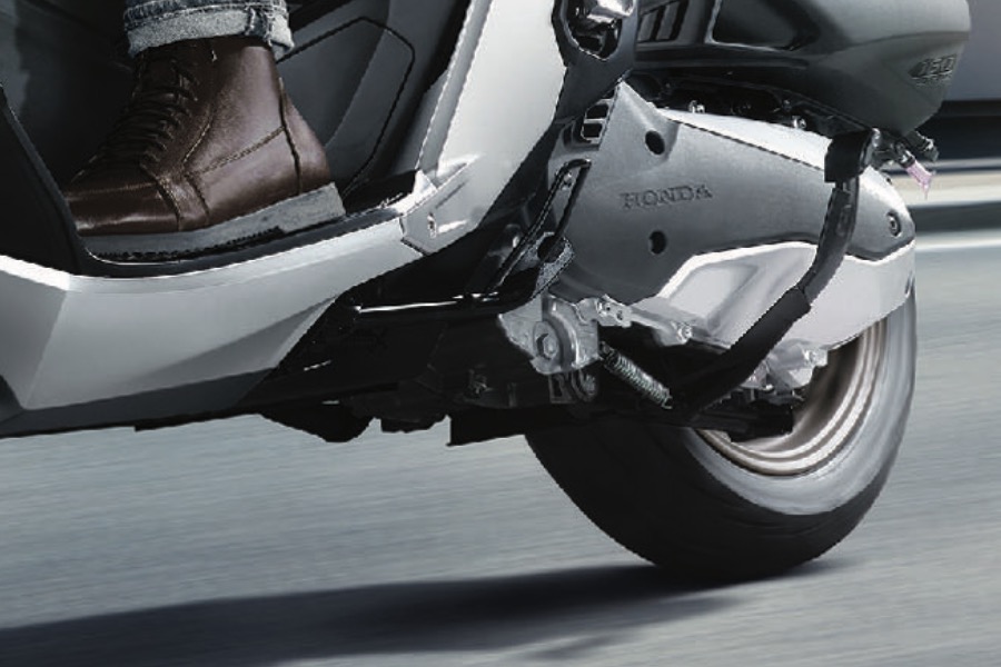 Kamote.ph | Honda ADV 160: Motorcycle For Keeps